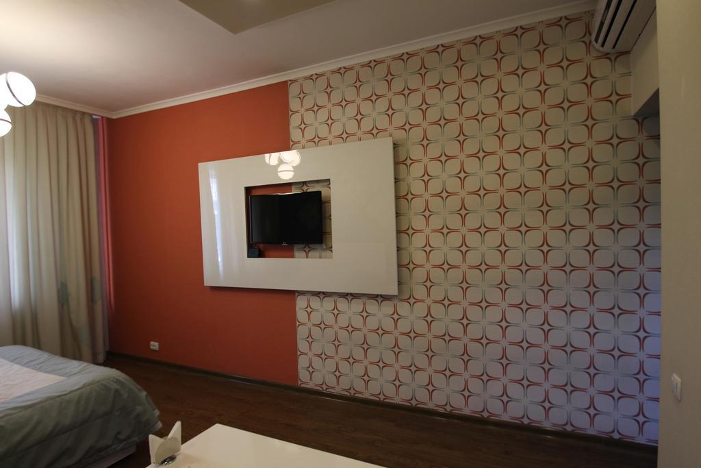 Delphin Guest House Bişkek Dış mekan fotoğraf